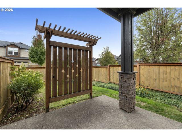 13751 Se LUCA Ave, Clackamas, OR 97015