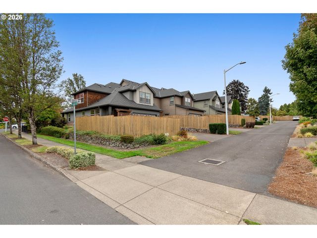 13751 Se LUCA Ave, Clackamas, OR 97015