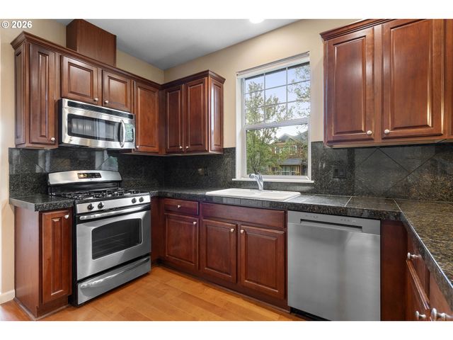 13751 Se LUCA Ave, Clackamas, OR 97015