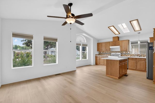 86 Park Drive 86, Morgan Hill, CA 95037