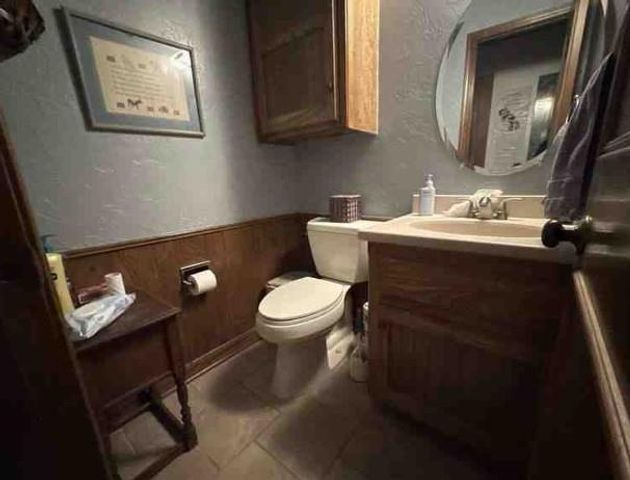 6105 Kingsbridge Drive, Oklahoma City, OK 73162