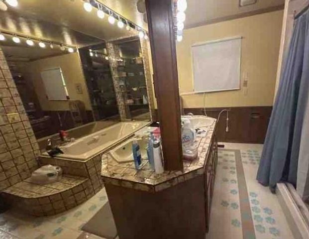 6105 Kingsbridge Drive, Oklahoma City, OK 73162