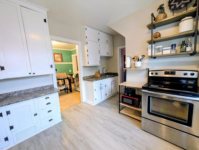 500 E Main STREET, Waukesha, WI 53186