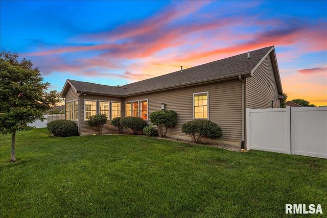 3516 FERNWOOD Drive, Springfield, IL 62711