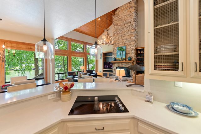 785 Windy Point Drive, Mount Vernon, TX 75457