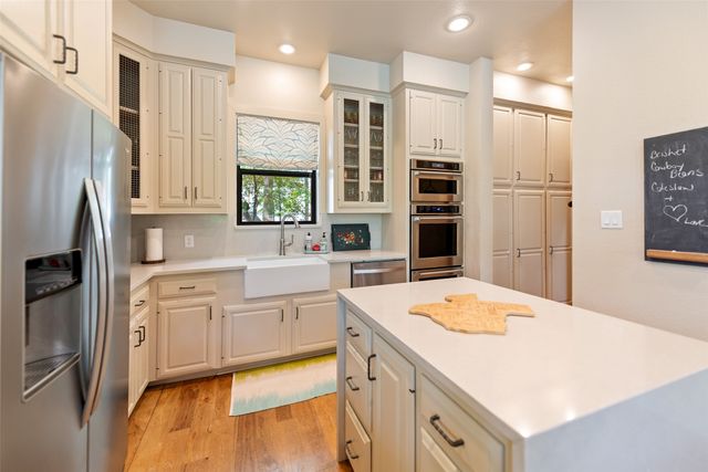 785 Windy Point Drive, Mount Vernon, TX 75457