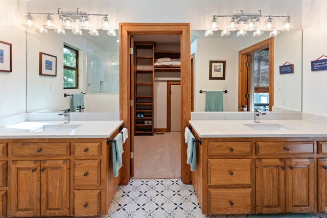 785 Windy Point Drive, Mount Vernon, TX 75457