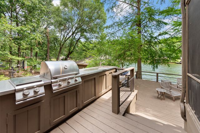 785 Windy Point Drive, Mount Vernon, TX 75457