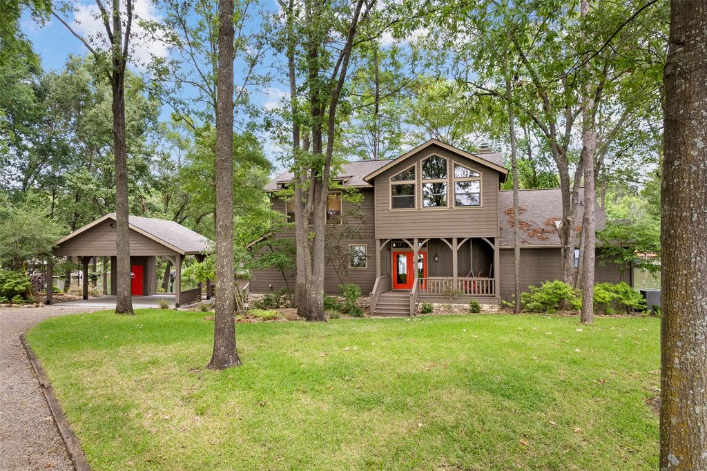 785 Windy Point Drive, Mount Vernon, TX 75457