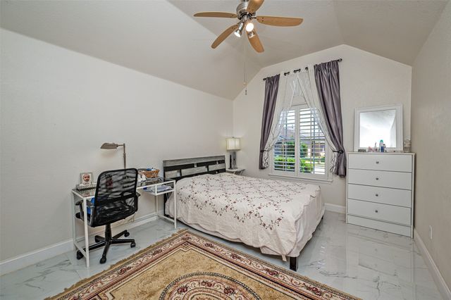 5925 Legend Lane, The Colony, TX 75056