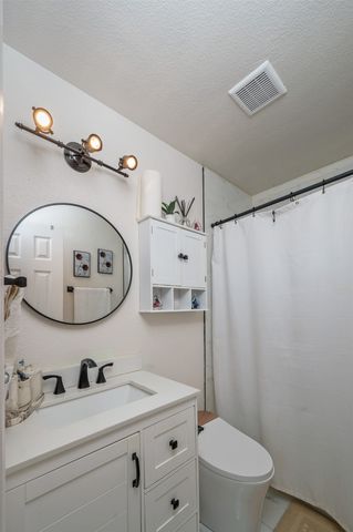 5925 Legend Lane, The Colony, TX 75056