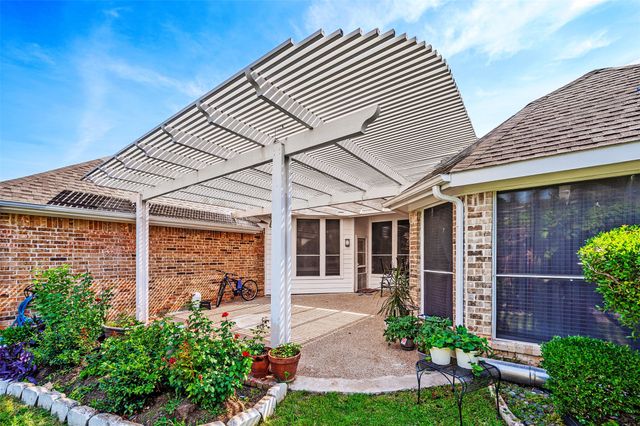 5925 Legend Lane, The Colony, TX 75056