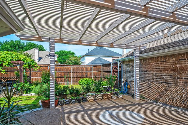 5925 Legend Lane, The Colony, TX 75056