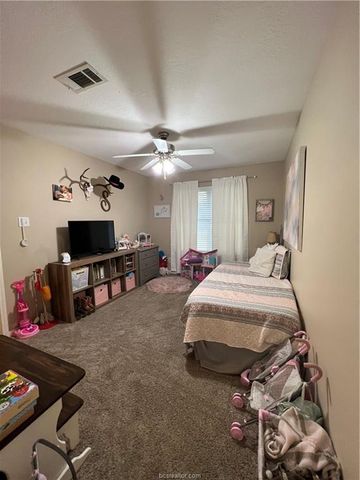 11349 North Dowling Road, College Station, TX 77845