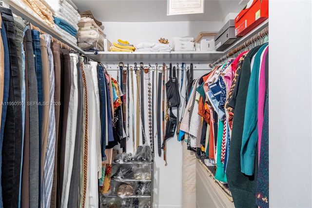 2930 Point East Dr E-407, Aventura, FL 33160