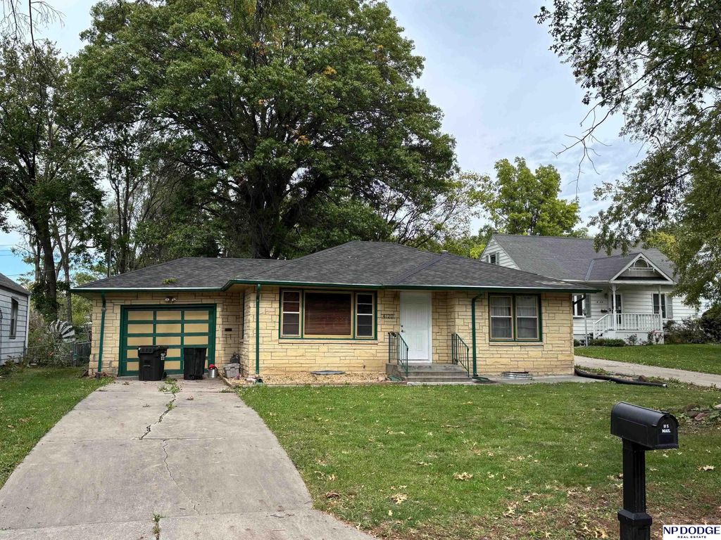 4120 J Street, Lincoln, NE 68510