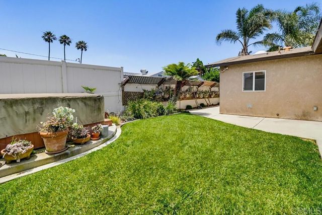 737 Hemlock Avenue, Imperial Beach, CA 91932