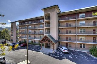 410 Big Bear Way, Pigeon Forge, TN 37863