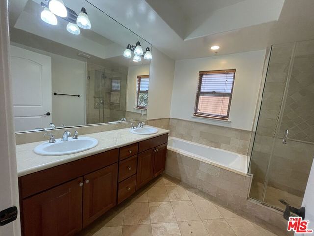 1511 Camden Avenue 104, Los Angeles, CA 90025