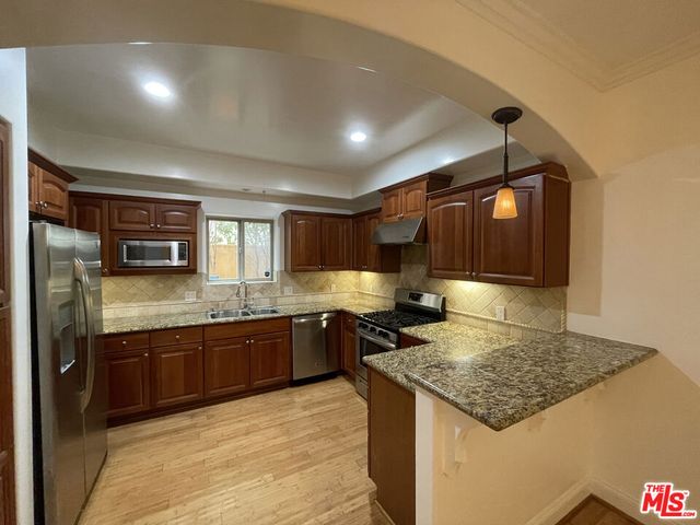 1511 Camden Avenue 104, Los Angeles, CA 90025