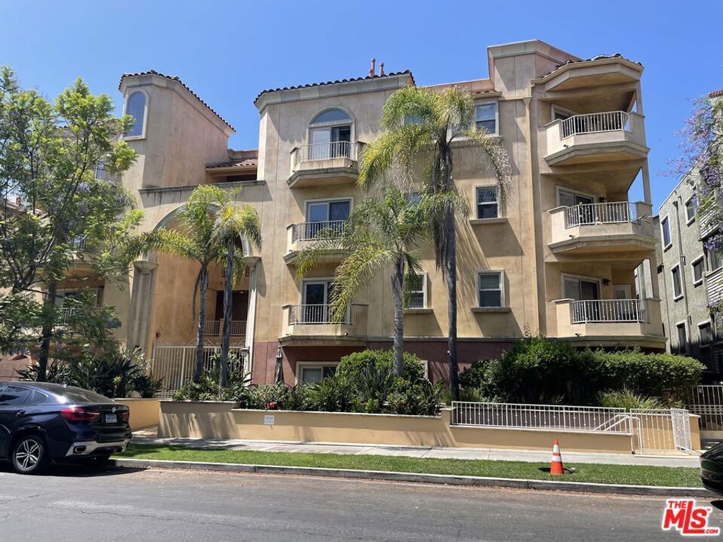 1511 Camden Avenue 104, Los Angeles, CA 90025