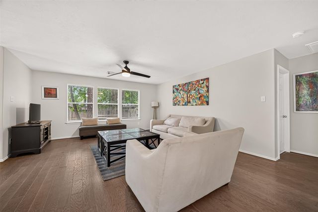 202 N Vesper Bend Circle, The Woodlands, TX 77382