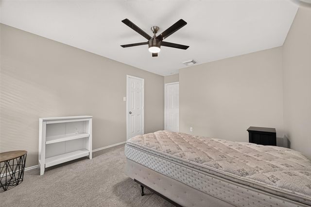 202 N Vesper Bend Circle, The Woodlands, TX 77382