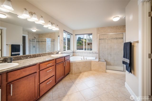 1415 SE 39th St SE, Puyallup, WA 98372