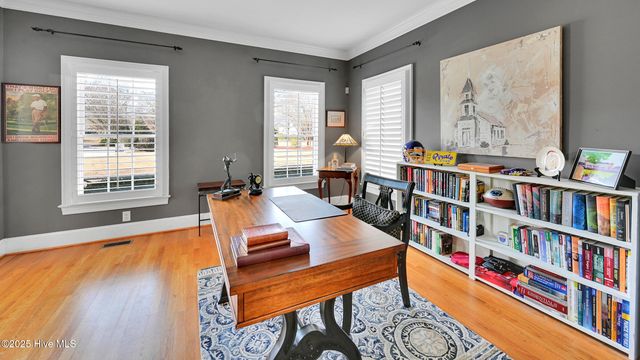 300 Silverleaf Court, Greenville, NC 27834