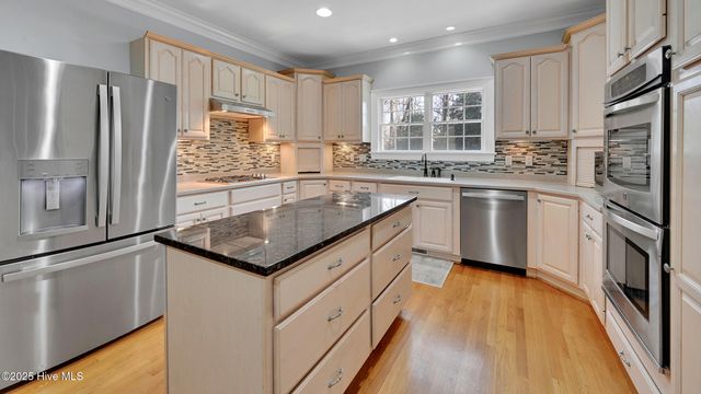 300 Silverleaf Court, Greenville, NC 27834