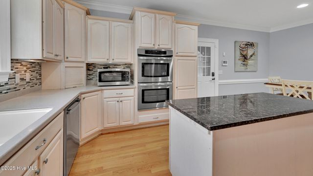 300 Silverleaf Court, Greenville, NC 27834