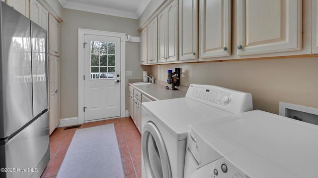 300 Silverleaf Court, Greenville, NC 27834