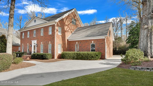 300 Silverleaf Court, Greenville, NC 27834