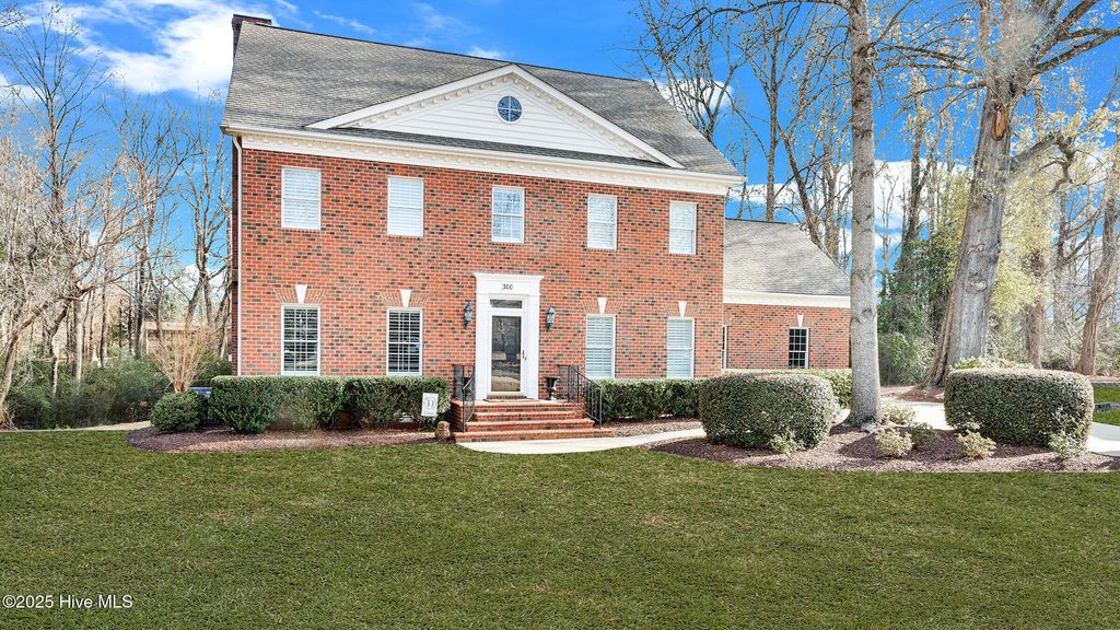 300 Silverleaf Court, Greenville, NC 27834