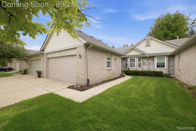 41150 Bermuda Drive, Sterling Heights, MI 48314