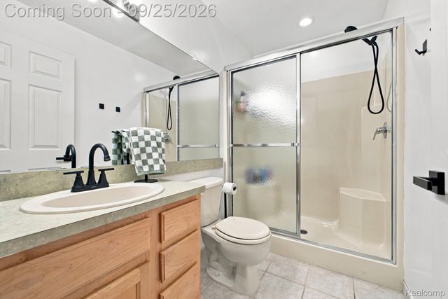41150 Bermuda Drive, Sterling Heights, MI 48314
