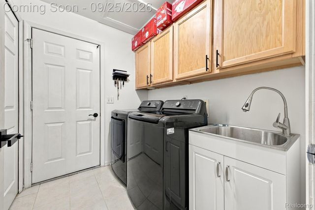 41150 Bermuda Drive, Sterling Heights, MI 48314