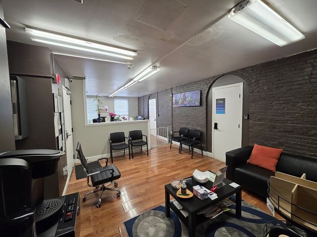 46-48 Maverick Sq, Boston, MA 02128