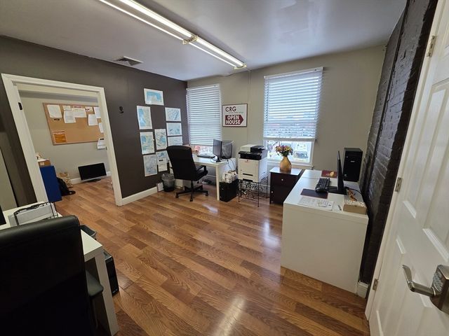 46-48 Maverick Sq, Boston, MA 02128