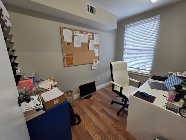 46-48 Maverick Sq, Boston, MA 02128