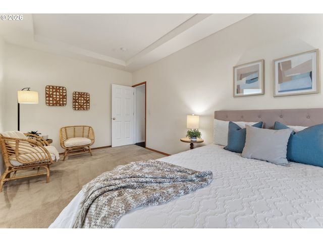 12425 Sw Winterview Dr, Tigard, OR 97224