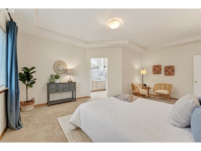 12425 Sw Winterview Dr, Tigard, OR 97224