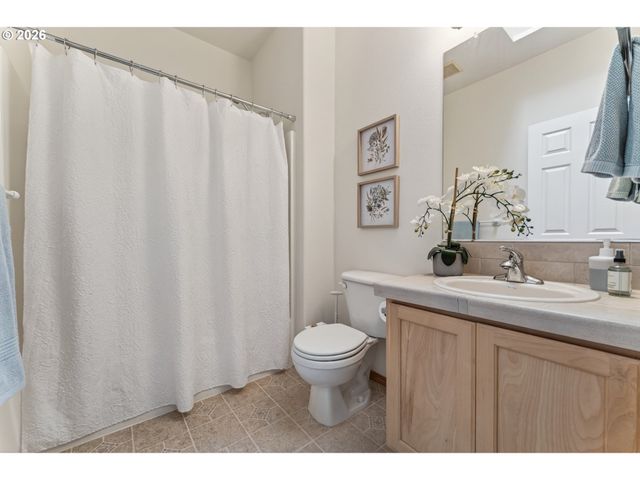 12425 Sw Winterview Dr, Tigard, OR 97224