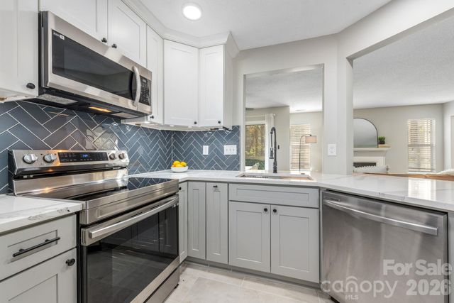 6039 Gray Gate Lane B, Charlotte, NC 28210