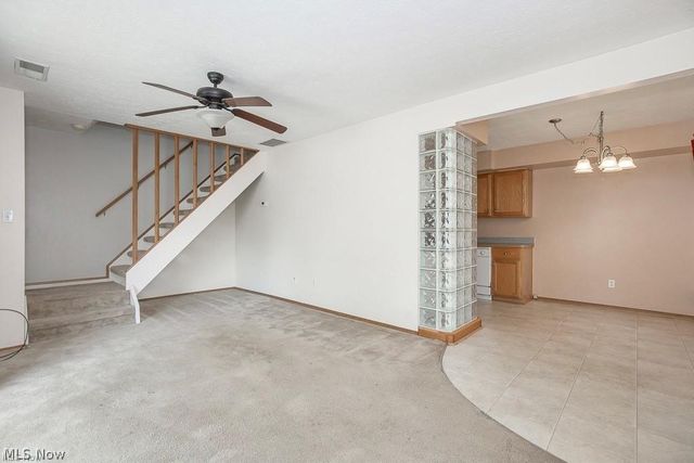 20325 Williamsburg Court 310B, Middleburg Heights, OH 44130