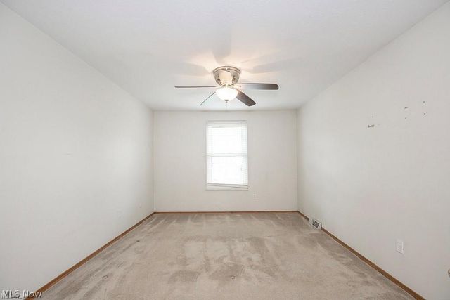 20325 Williamsburg Court 310B, Middleburg Heights, OH 44130