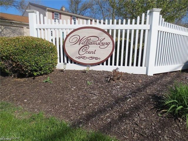 20325 Williamsburg Court 310B, Middleburg Heights, OH 44130