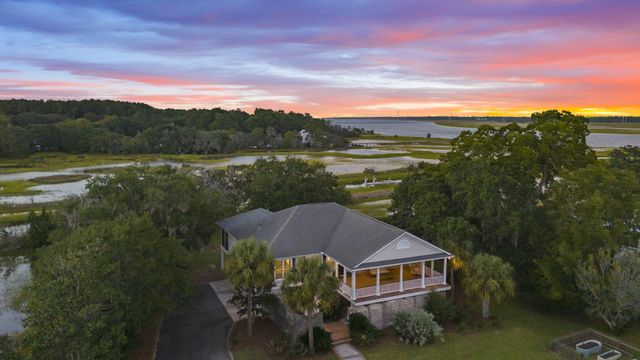 2411 Kemway Road, Johns Island, SC 29455