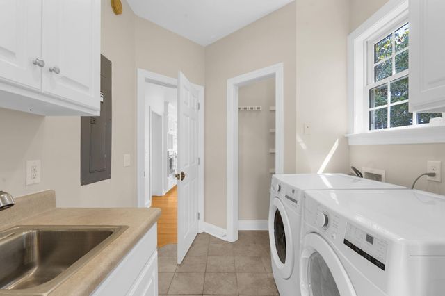 2411 Kemway Road, Johns Island, SC 29455