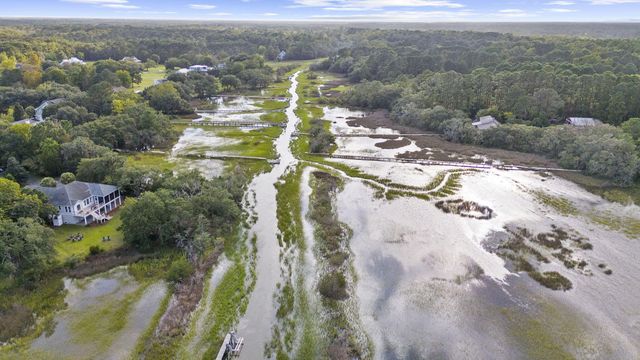 2411 Kemway Road, Johns Island, SC 29455